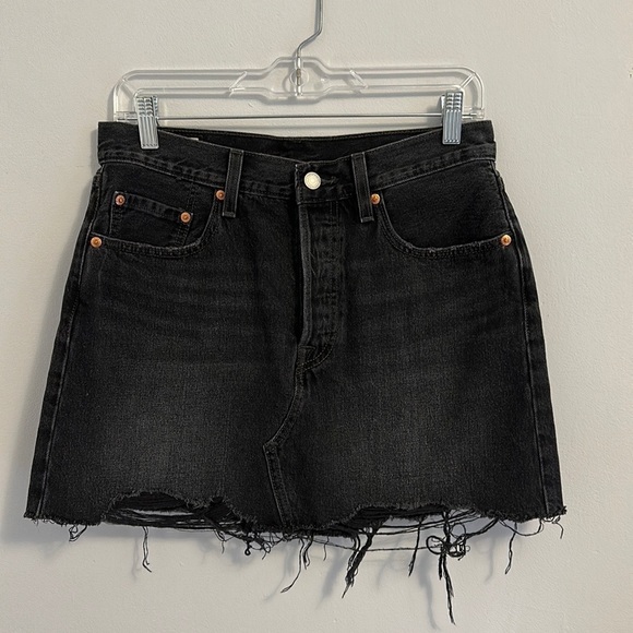 Levi’s 501 Black Cut-Off Mini Skirt - Picture 1 of 4